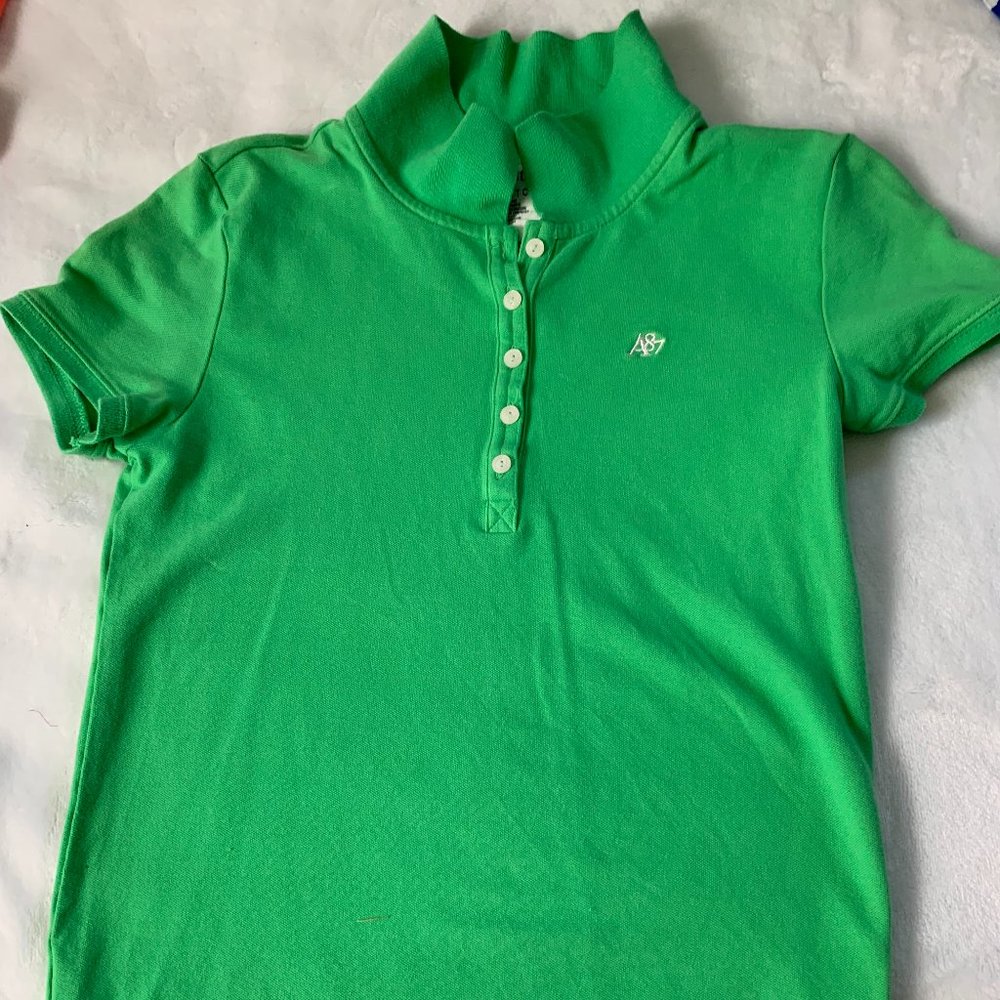 Kelly green golf shirt